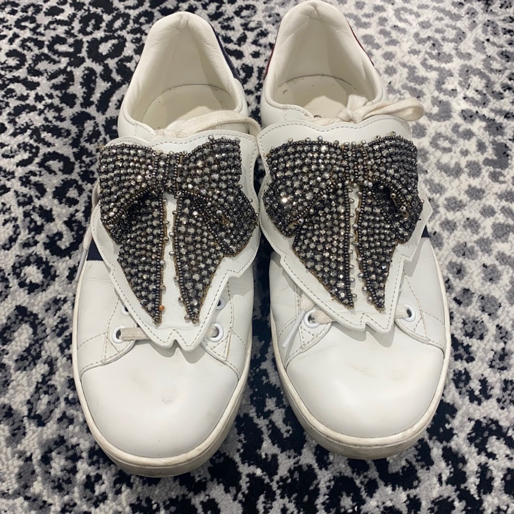 Gucci ace sneaker with removable crystal bow
